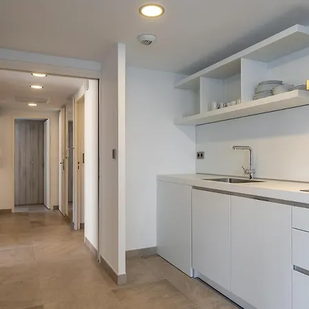 Apartment Breeze